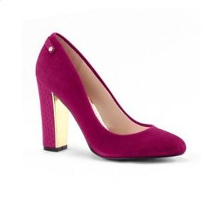 C. Wonder Pumps Never worn Block heel